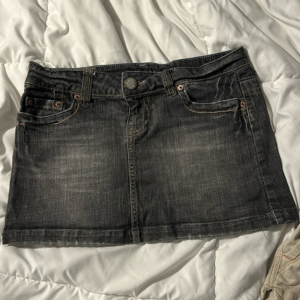 American Eagle dark gray Jean skirt size 4